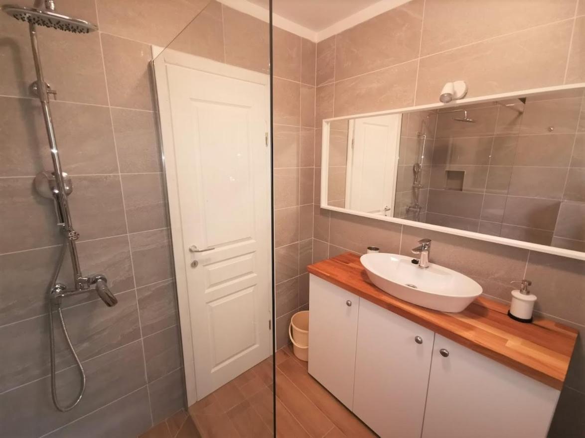 Apartments Vedrana Dobrinj Zewnętrze zdjęcie