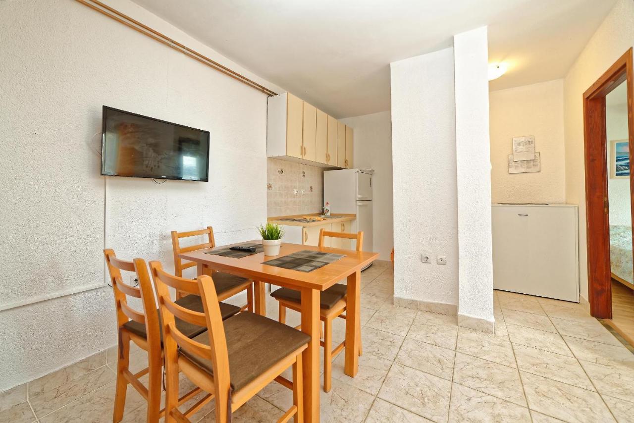 Apartments Vedrana Dobrinj Zewnętrze zdjęcie